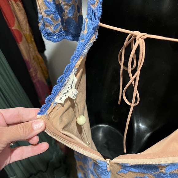 For love and lemons 🍋 Temecula Maxi  Dress long sleeve. New without tags. Medium - Picture 3 of 6